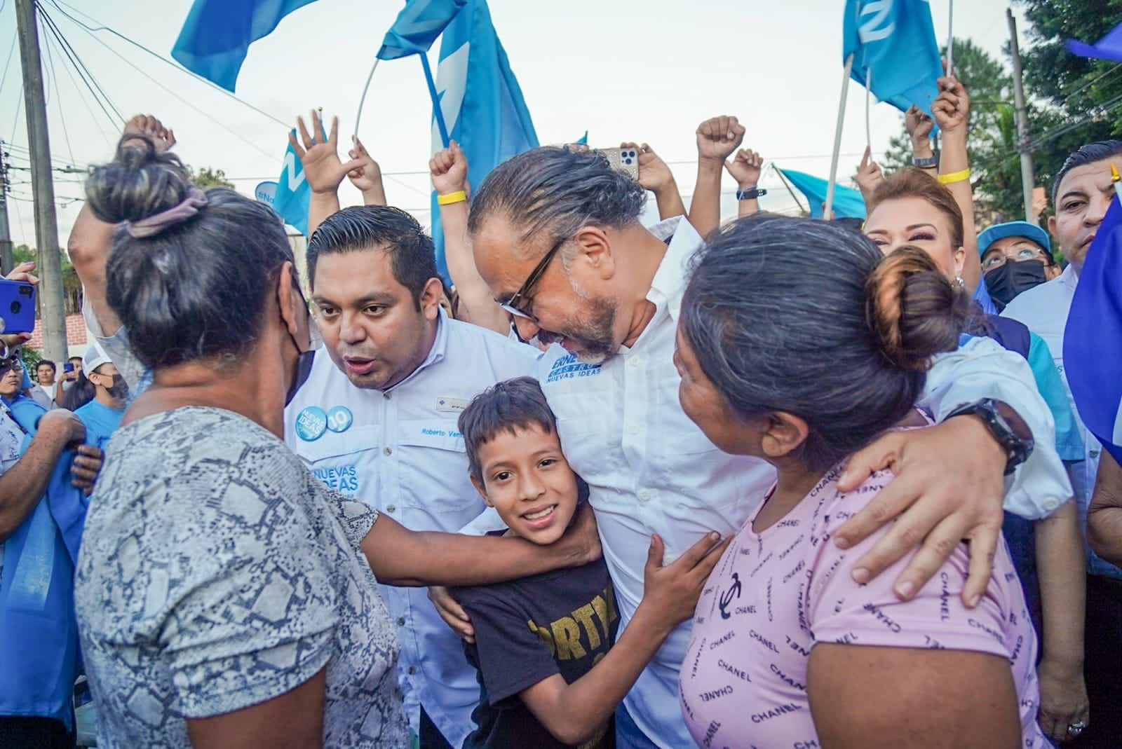 ernesto-castro-nuevas-ideas-es-de-su-gente-de-los-que-cada-dia-luchan-por-un-mejor-pais-somos-la-representacion-total-del-pueblo-salvadoreno